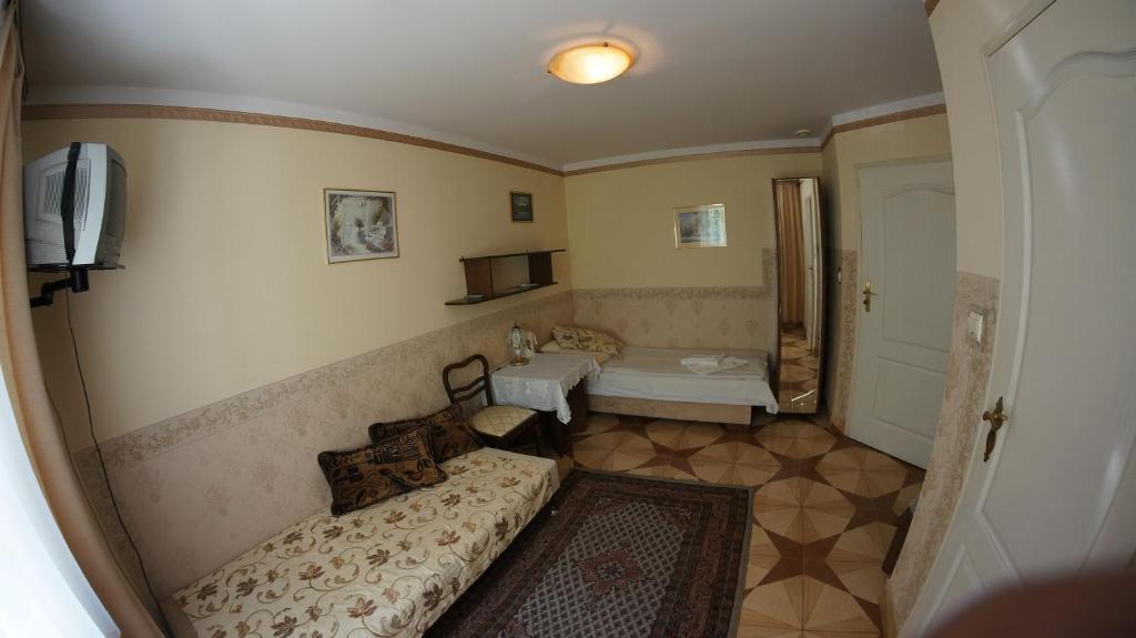 Florian Budget Rooms Краков Экстерьер фото