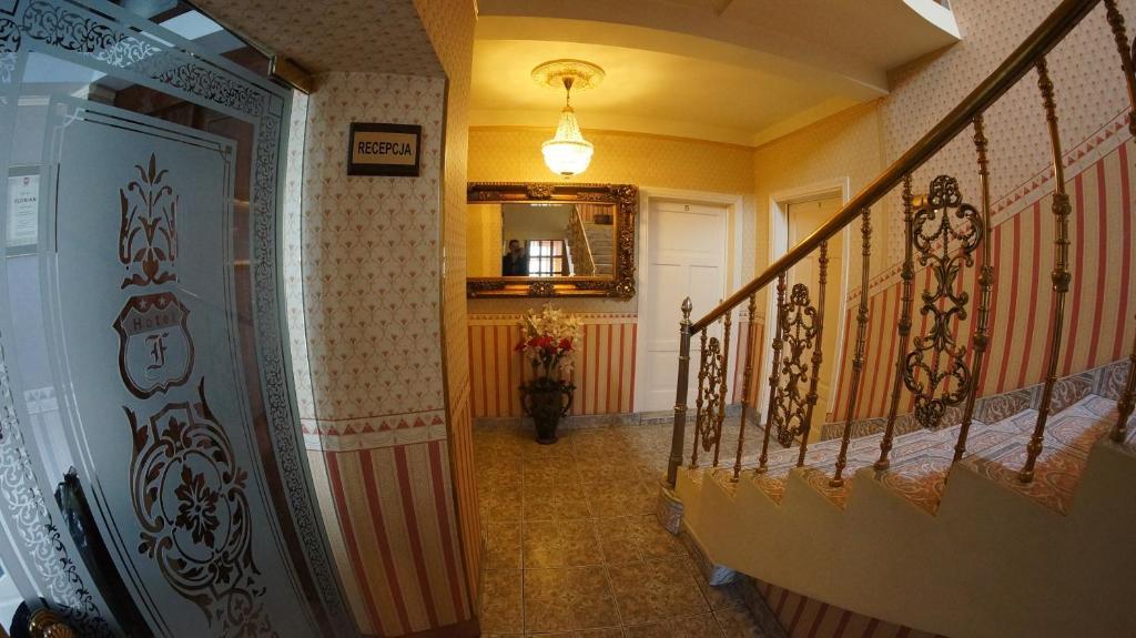 Florian Budget Rooms Краков Экстерьер фото