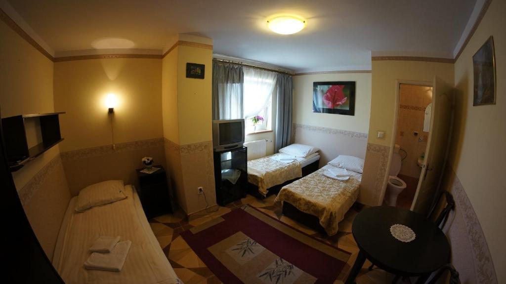 Florian Budget Rooms Краков Экстерьер фото
